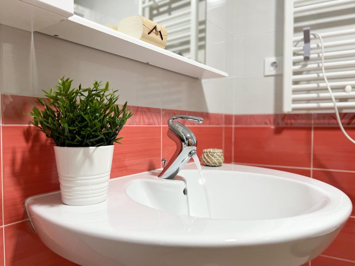Con Alma Apartment Plasencia Exterior photo